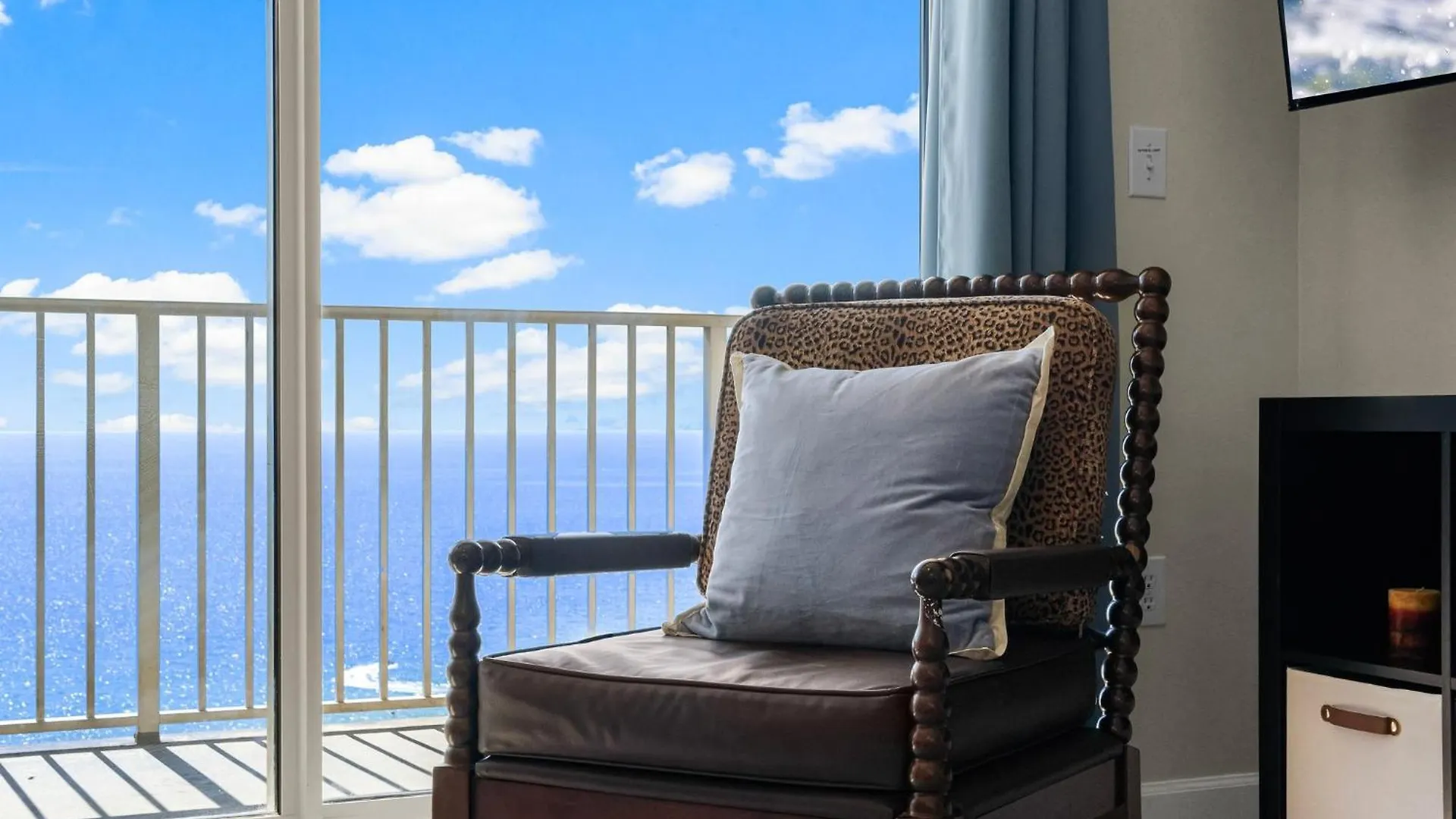 Beachfront Retreat! Spacious Resort Condo With Great Views! By Dolce Vita Getaways Pcb! Panama City Beach